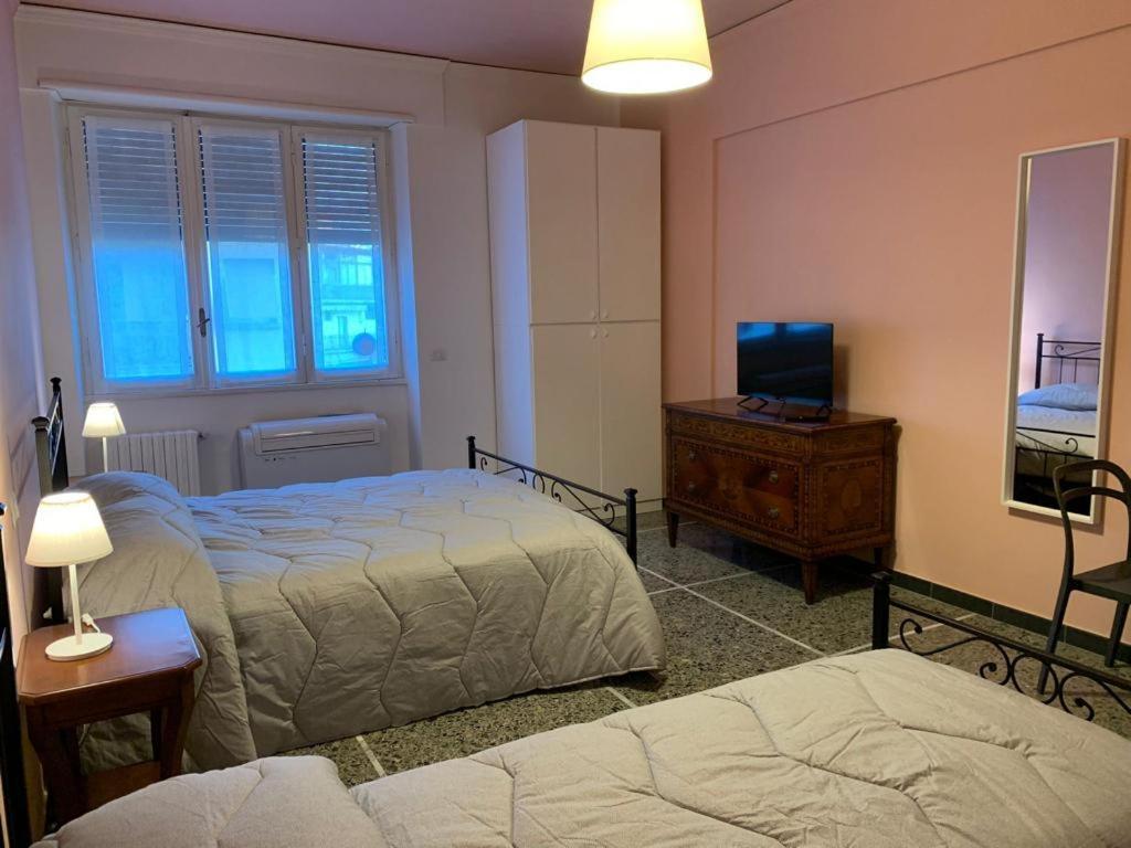 Ameli Room Florenţa Exterior foto